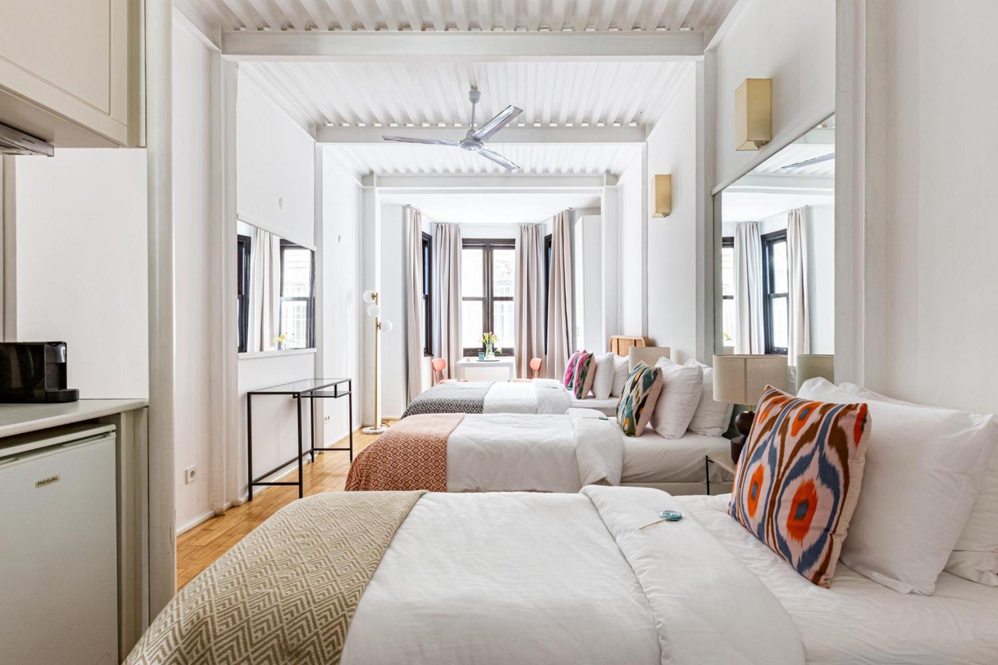 Blue Pera House Villa Истанбул Екстериор снимка
