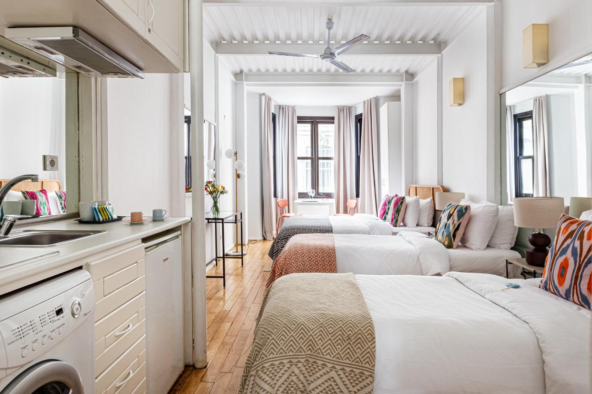 Blue Pera House Villa Истанбул Екстериор снимка
