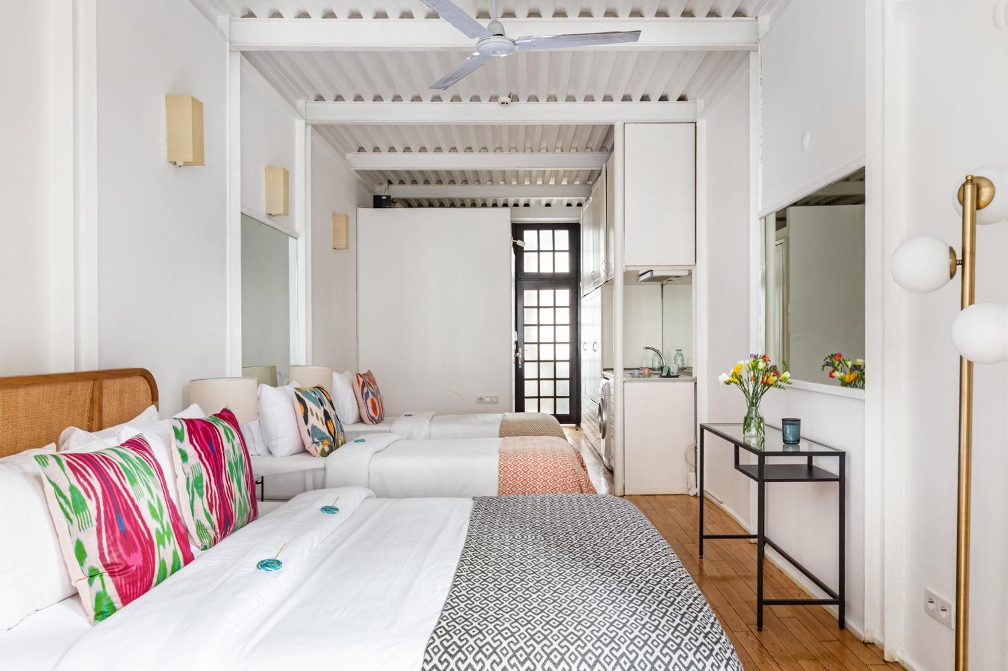 Blue Pera House Villa Истанбул Екстериор снимка
